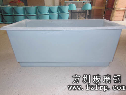方圳玻璃鋼花槽工廠生產(chǎn)圖 方圳玻璃鋼花槽工廠生產(chǎn)圖