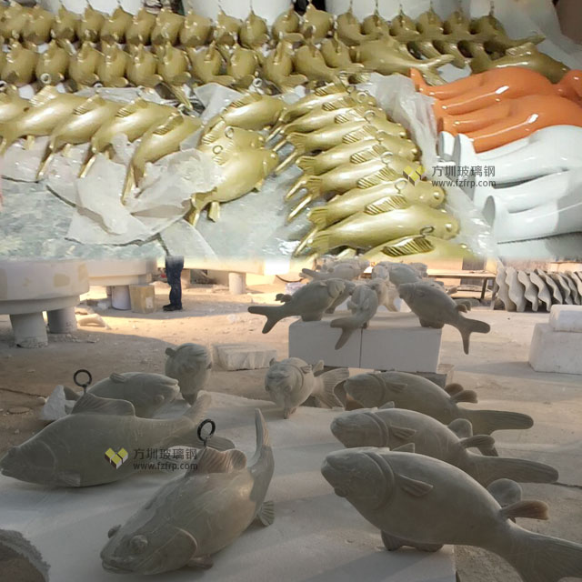 湖南岳陽(yáng)步步高商場(chǎng)玻璃鋼鯉魚(yú)吊飾方圳工廠生產(chǎn)圖 湖南岳陽(yáng)步步高商場(chǎng)玻璃鋼鯉魚(yú)吊飾方圳工廠生產(chǎn)圖