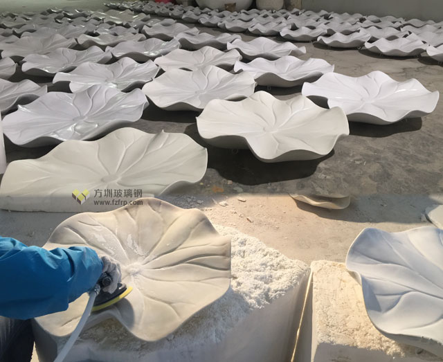 湖南岳陽(yáng)步步高商場(chǎng)玻璃鋼荷葉吊飾方圳工廠生產(chǎn)圖 湖南岳陽(yáng)步步高商場(chǎng)玻璃鋼荷葉吊飾方圳工廠生產(chǎn)圖