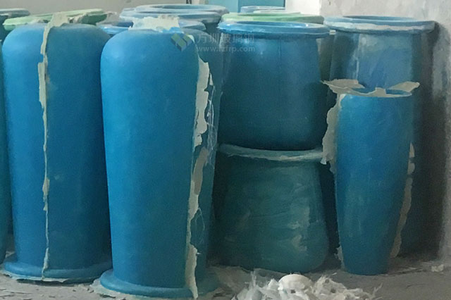 云南商場美陳玻璃鋼花盆組合裝飾室內(nèi)空間 云南商場美陳玻璃鋼花盆組合裝飾室內(nèi)空間